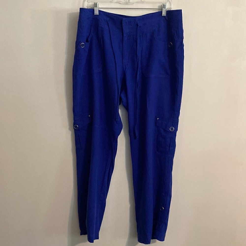 INC International Concepts Royal Blue Crop Cargo pants, size 12
